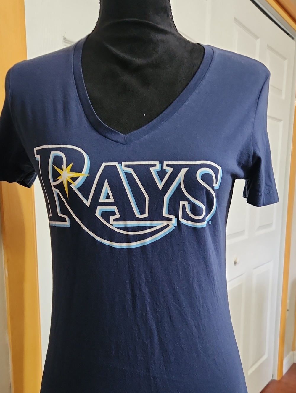 Majestic Navy V-NeckTampa Bay Rays Logo Women's Tee #39-Kiermaier